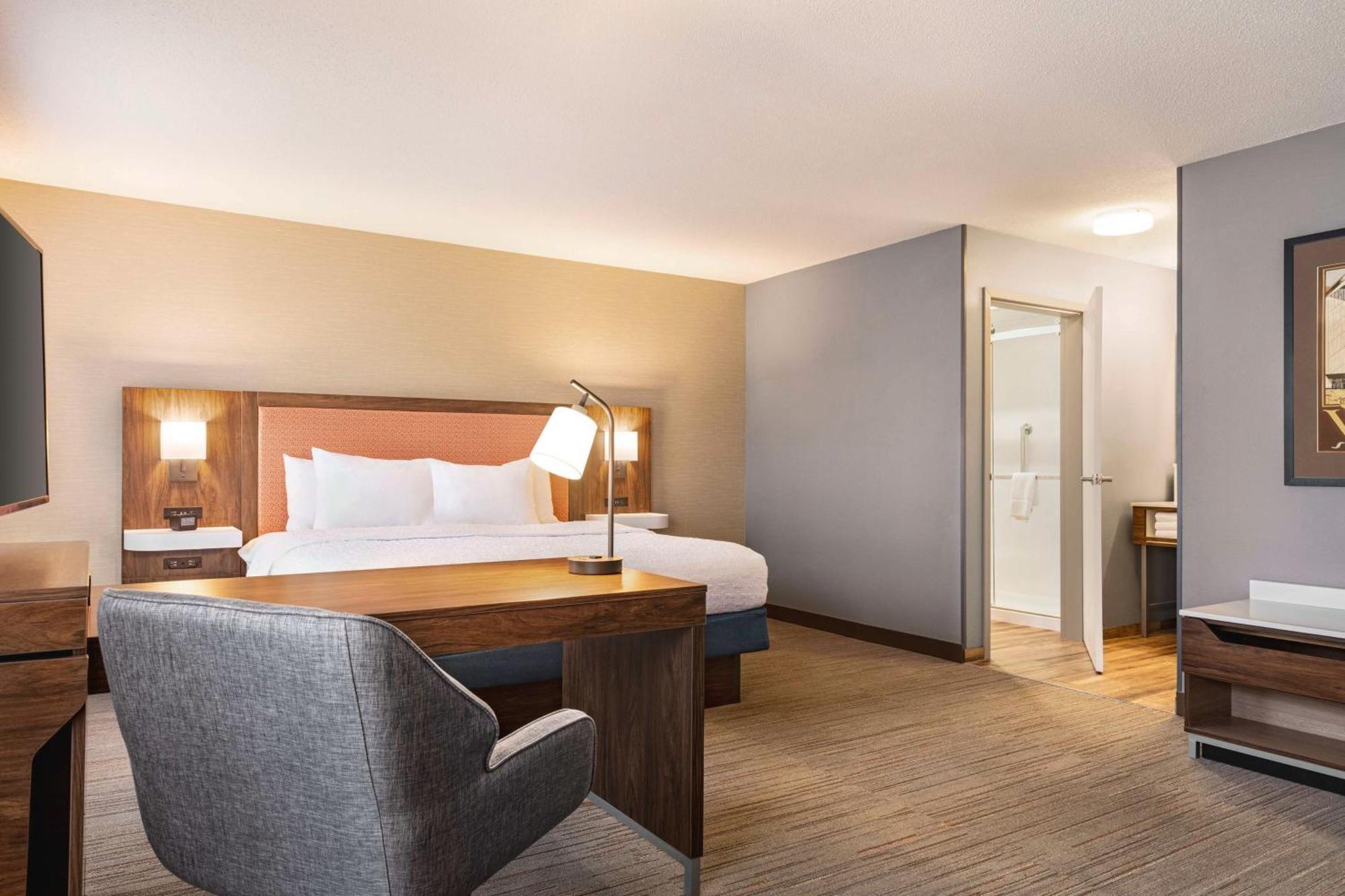 Hampton Inn & Suites Valparaiso Bagian luar foto